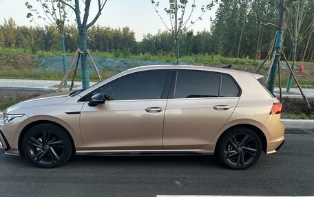Volkswagen Golf VIII, 2022 год, 2 200 000 рублей, 6 фотография