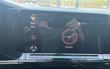 Volkswagen Golf VIII, 2022 год, 2 200 000 рублей, 9 фотография