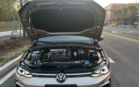 Volkswagen Golf VIII, 2022 год, 2 200 000 рублей, 16 фотография