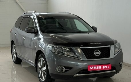 Nissan Pathfinder, 2016 год, 1 450 000 рублей, 3 фотография