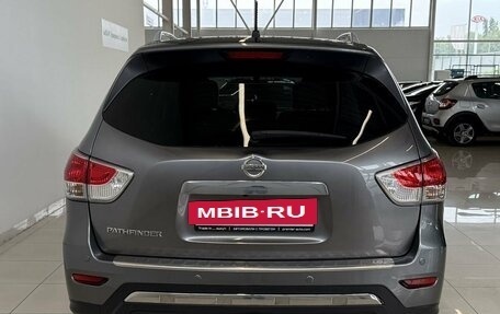 Nissan Pathfinder, 2016 год, 1 450 000 рублей, 5 фотография