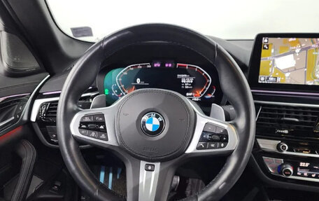 BMW 5 серия, 2021 год, 4 680 000 рублей, 8 фотография