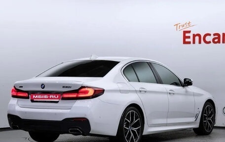 BMW 5 серия, 2021 год, 4 680 000 рублей, 2 фотография