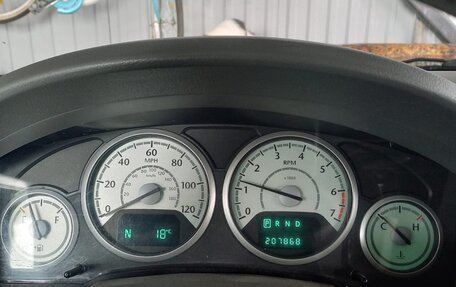 Chrysler Town & Country V рестайлинг, 2010 год, 1 500 000 рублей, 9 фотография