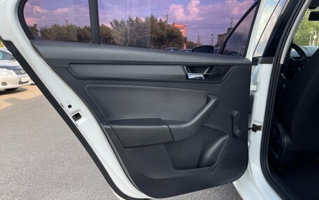 Skoda Rapid I, 2018 год, 947 000 рублей, 13 фотография