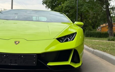 Lamborghini Huracán, 2022 год, 32 500 000 рублей, 4 фотография