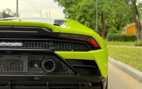 Lamborghini Huracán, 2022 год, 32 500 000 рублей, 8 фотография