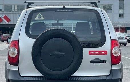Chevrolet Niva I рестайлинг, 2014 год, 490 000 рублей, 4 фотография