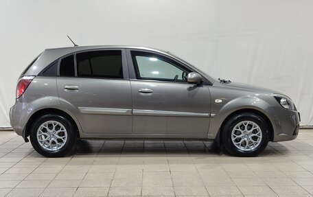 KIA Rio II, 2010 год, 700 000 рублей, 6 фотография