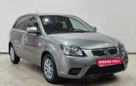KIA Rio II, 2010 год, 700 000 рублей, 2 фотография