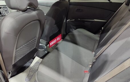 KIA Rio II, 2010 год, 700 000 рублей, 17 фотография