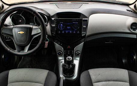 Chevrolet Cruze II, 2010 год, 629 000 рублей, 5 фотография