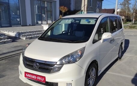 Honda Stepwgn III, 2008 год, 585 000 рублей, 1 фотография