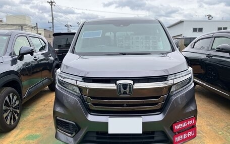 Honda Stepwgn IV, 2021 год, 1 637 000 рублей, 2 фотография