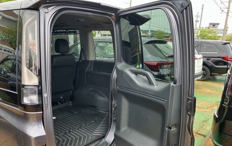 Honda Stepwgn IV, 2021 год, 1 637 000 рублей, 7 фотография