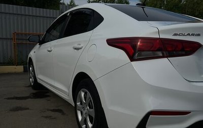 Hyundai Solaris II рестайлинг, 2017 год, 1 000 000 рублей, 1 фотография