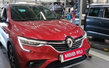 Renault Arkana I, 2021 год, 1 799 000 рублей, 2 фотография