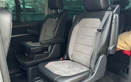 Volkswagen Multivan T6 рестайлинг, 2020 год, 6 100 000 рублей, 15 фотография