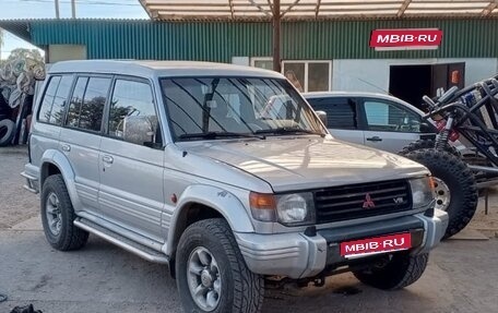 Mitsubishi Pajero III рестайлинг, 1997 год, 350 000 рублей, 1 фотография