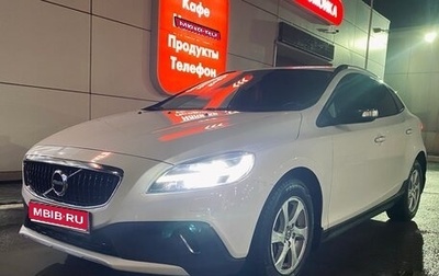 Volvo V40 Cross Country I, 2017 год, 1 950 000 рублей, 1 фотография