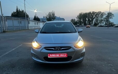Hyundai Solaris II рестайлинг, 2011 год, 830 000 рублей, 1 фотография