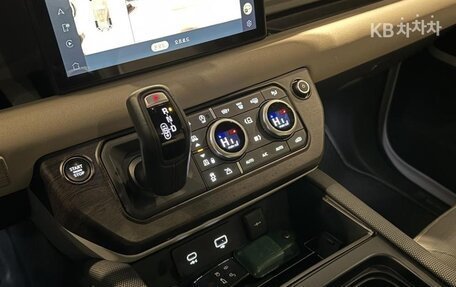 Land Rover Defender II, 2022 год, 5 900 020 рублей, 10 фотография