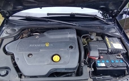 Renault Laguna II, 2001 год, 400 000 рублей, 15 фотография