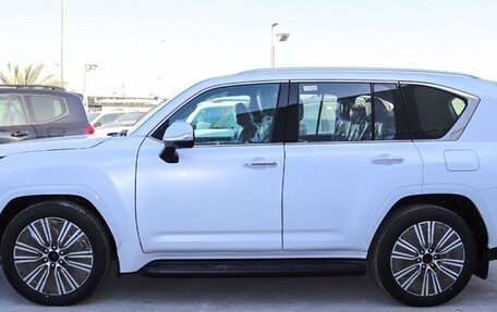 Lexus LX, 2022 год, 13 345 000 рублей, 9 фотография