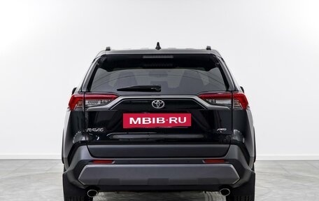 Toyota RAV4, 2019 год, 3 289 000 рублей, 4 фотография