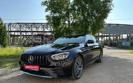 Mercedes-Benz E-Класс, 2020 год, 4 200 000 рублей, 1 фотография