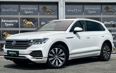 Volkswagen Touareg III, 2018 год, 4 650 000 рублей, 1 фотография