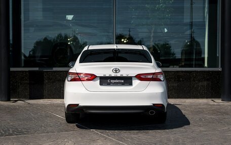 Toyota Camry, 2019 год, 1 899 000 рублей, 4 фотография