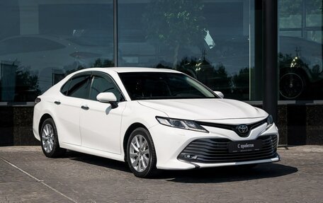 Toyota Camry, 2019 год, 1 899 000 рублей, 7 фотография