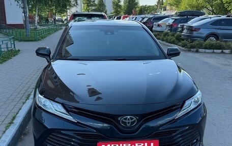 Toyota Camry, 2020 год, 3 050 000 рублей, 1 фотография