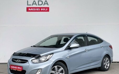 Hyundai Solaris II рестайлинг, 2012 год, 798 000 рублей, 1 фотография