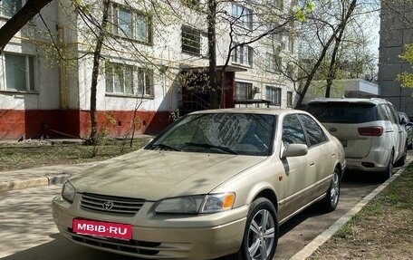 Toyota Camry, 1999 год, 450 000 рублей, 1 фотография