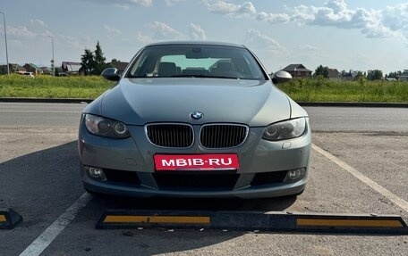 BMW 3 серия, 2007 год, 1 020 000 рублей, 1 фотография