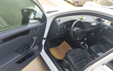 Volkswagen T-Roc I, 2021 год, 1 290 000 рублей, 8 фотография