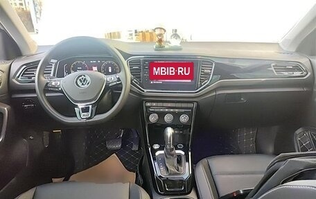Volkswagen T-Roc I, 2021 год, 1 290 000 рублей, 9 фотография