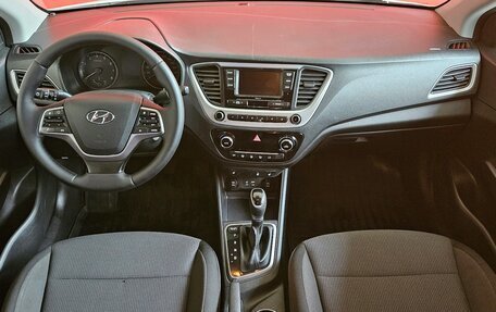 Hyundai Solaris II рестайлинг, 2018 год, 1 237 000 рублей, 8 фотография