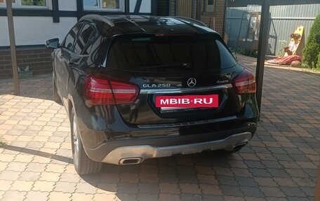 Mercedes-Benz GLA, 2017 год, 2 250 000 рублей, 3 фотография