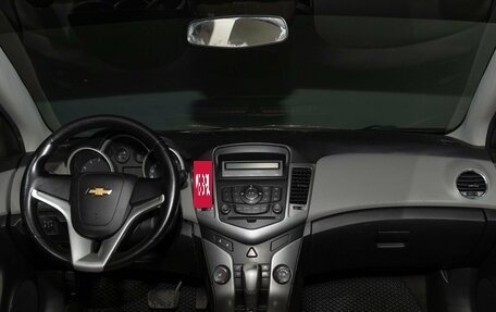 Chevrolet Cruze II, 2011 год, 590 000 рублей, 6 фотография