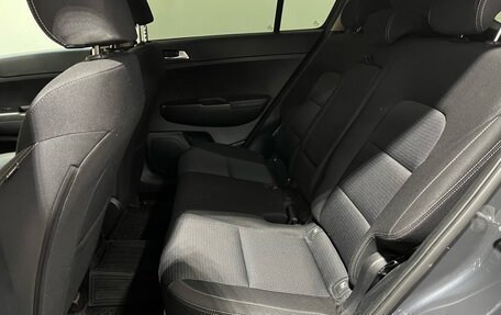 KIA Sportage IV рестайлинг, 2020 год, 2 210 000 рублей, 9 фотография