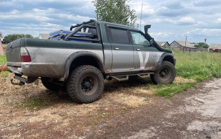 Mitsubishi L200 III рестайлинг, 2002 год, 800 000 рублей, 7 фотография