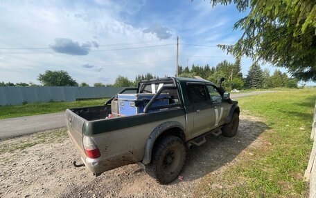 Mitsubishi L200 III рестайлинг, 2002 год, 800 000 рублей, 8 фотография