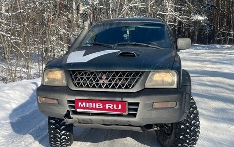Mitsubishi L200 III рестайлинг, 2002 год, 800 000 рублей, 4 фотография