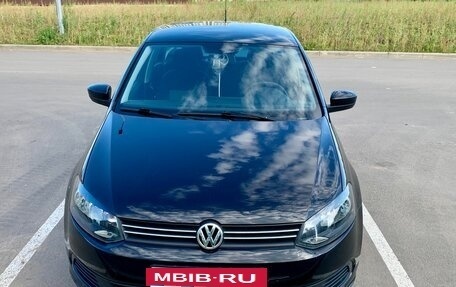 Volkswagen Polo VI (EU Market), 2011 год, 860 000 рублей, 3 фотография
