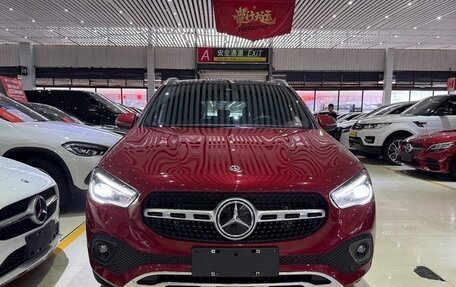 Mercedes-Benz GLA, 2022 год, 2 300 000 рублей, 3 фотография