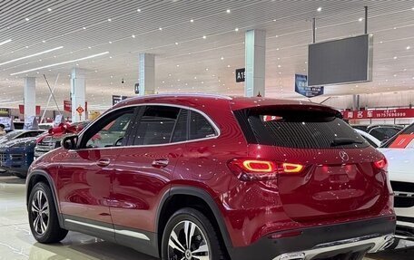 Mercedes-Benz GLA, 2022 год, 2 300 000 рублей, 2 фотография