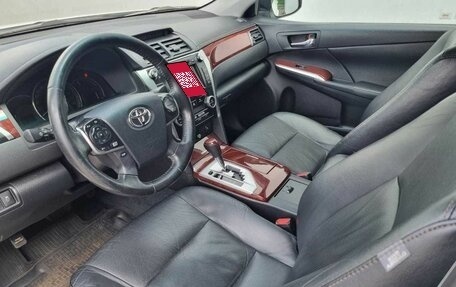 Toyota Camry, 2014 год, 1 680 000 рублей, 9 фотография